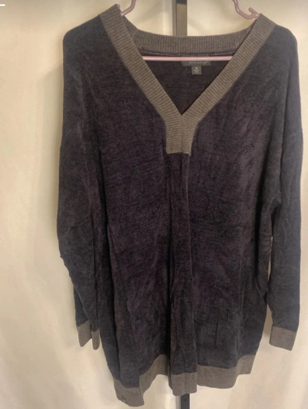 Barefoot Dreams Cozy Chic V Neck 1X